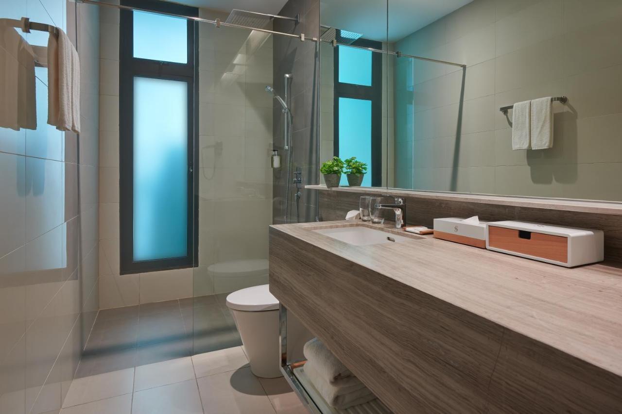 Mercure Living Putrajaya Ngoại thất bức ảnh Bathroom