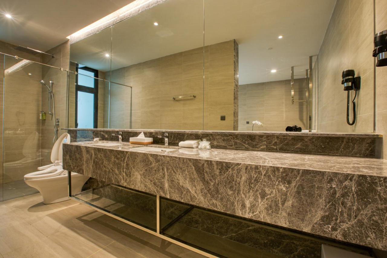 Mercure Living Putrajaya Ngoại thất bức ảnh Bathroom