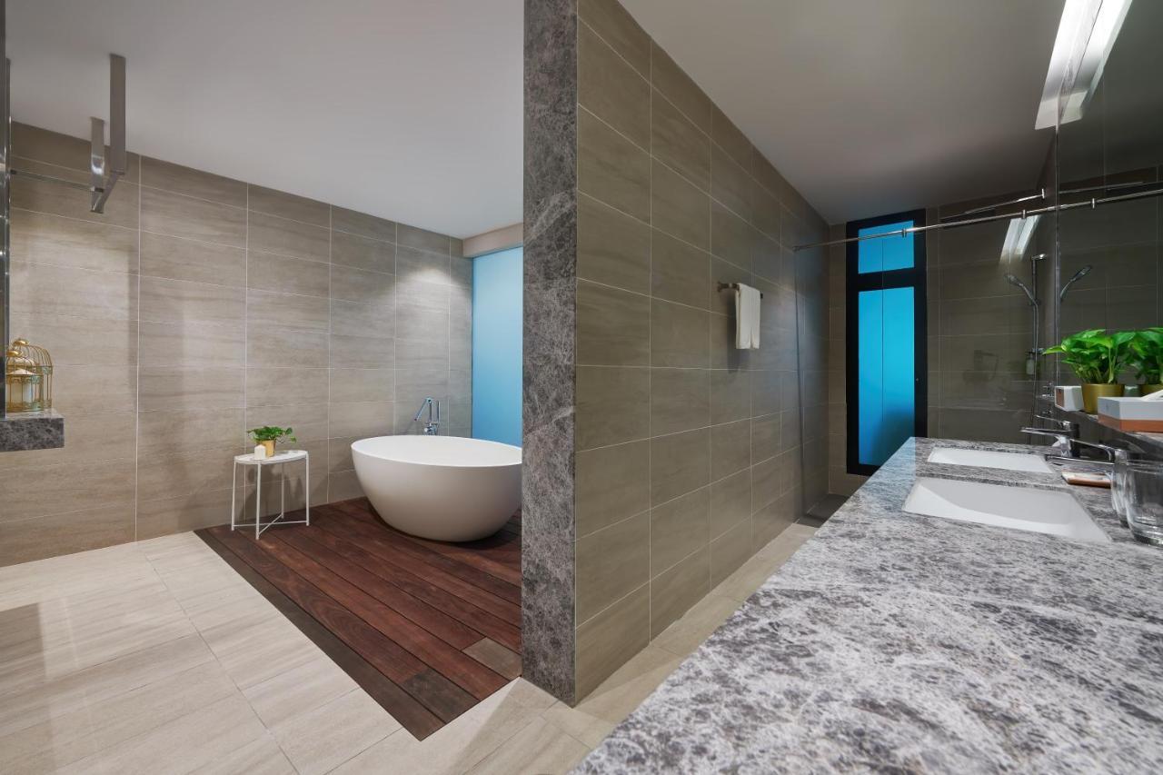 Mercure Living Putrajaya Ngoại thất bức ảnh Bathroom